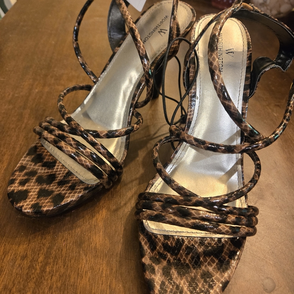 Worthington leopard print heels